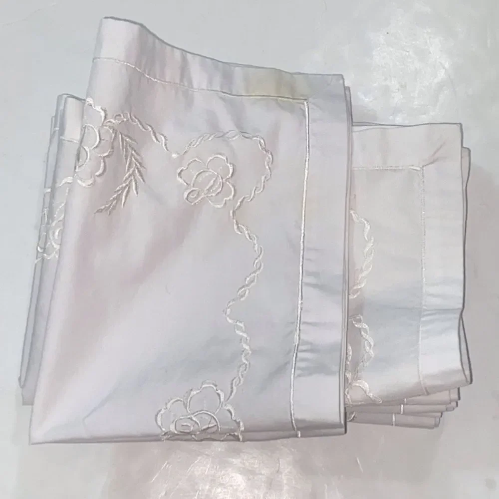 VTG, Off White Leaf Embroidered Tablecloth Cloth Napkins Set Of 8 Pc